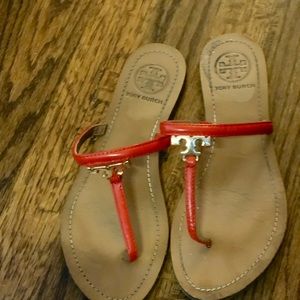 Tory Burch T Logo Flat Thong-patent saffiano